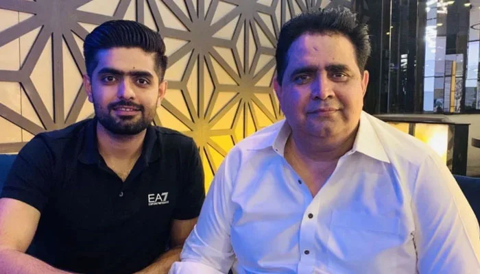 بابر اعظم کے والد محمد اعظم کا بیٹے کے اسکواڈ سے باہر ہونے پر سوشل میڈیا پر جذبات کا اظہار