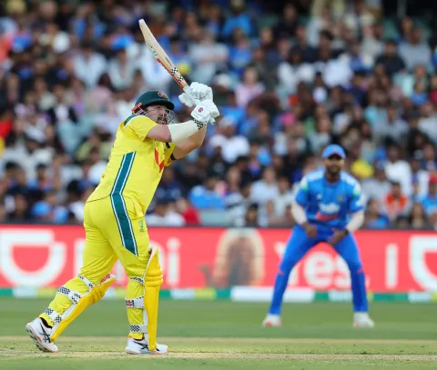 آسٹریلیا نے دوسرا ون ڈے 2 وکٹوں سے جیت کر سیریز اپنے نام کر لی