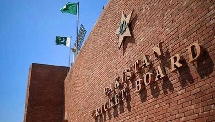 پی سی بی کا اقدام: سہ فریقی سیریز کے لیے زمبابوے سے متبادل ٹیم کی بات چیت