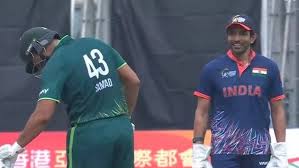 “ہانگ کانگ سکسز: بارش سے متاثرہ میچ میں بھارت کی پاکستان پر دو رنز سے فتح”