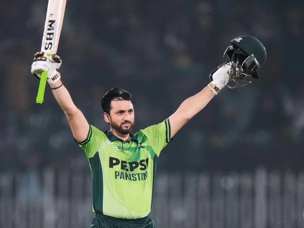 سلمان علی آغا  نے راہول ڈریوڈ کا 26 سالہ ریکارڈ توڑ دیا