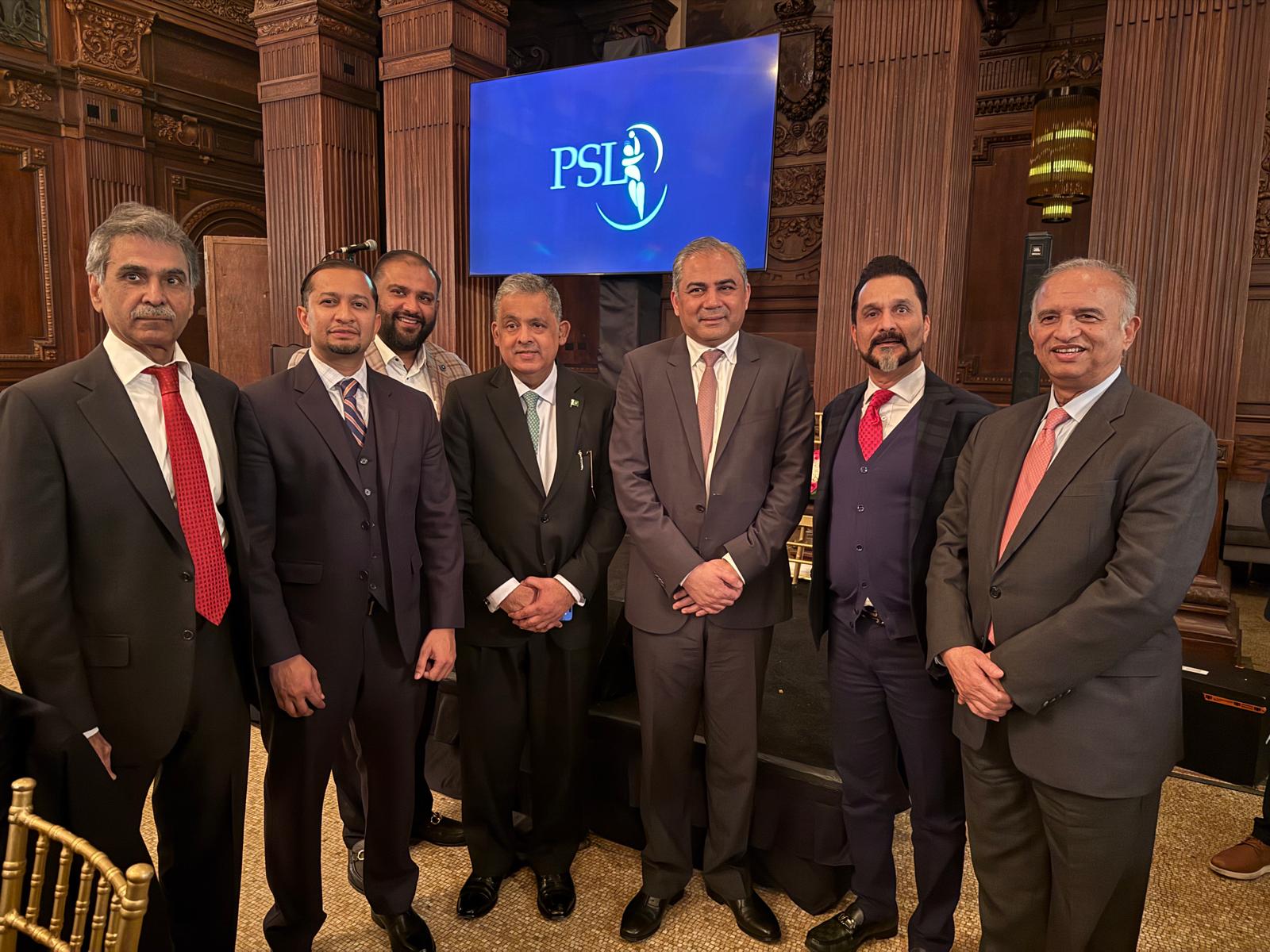 نصف نیشنل اسٹیڈیم کراچی کی تعمیر نو ہوگئی تھی جبکہ بقیہ نصف اسٹیڈیم کو بھی منہدم کرکے نیا جدید اور  قابل دید اسٹیڈئم تعمیر کیا جائے گا